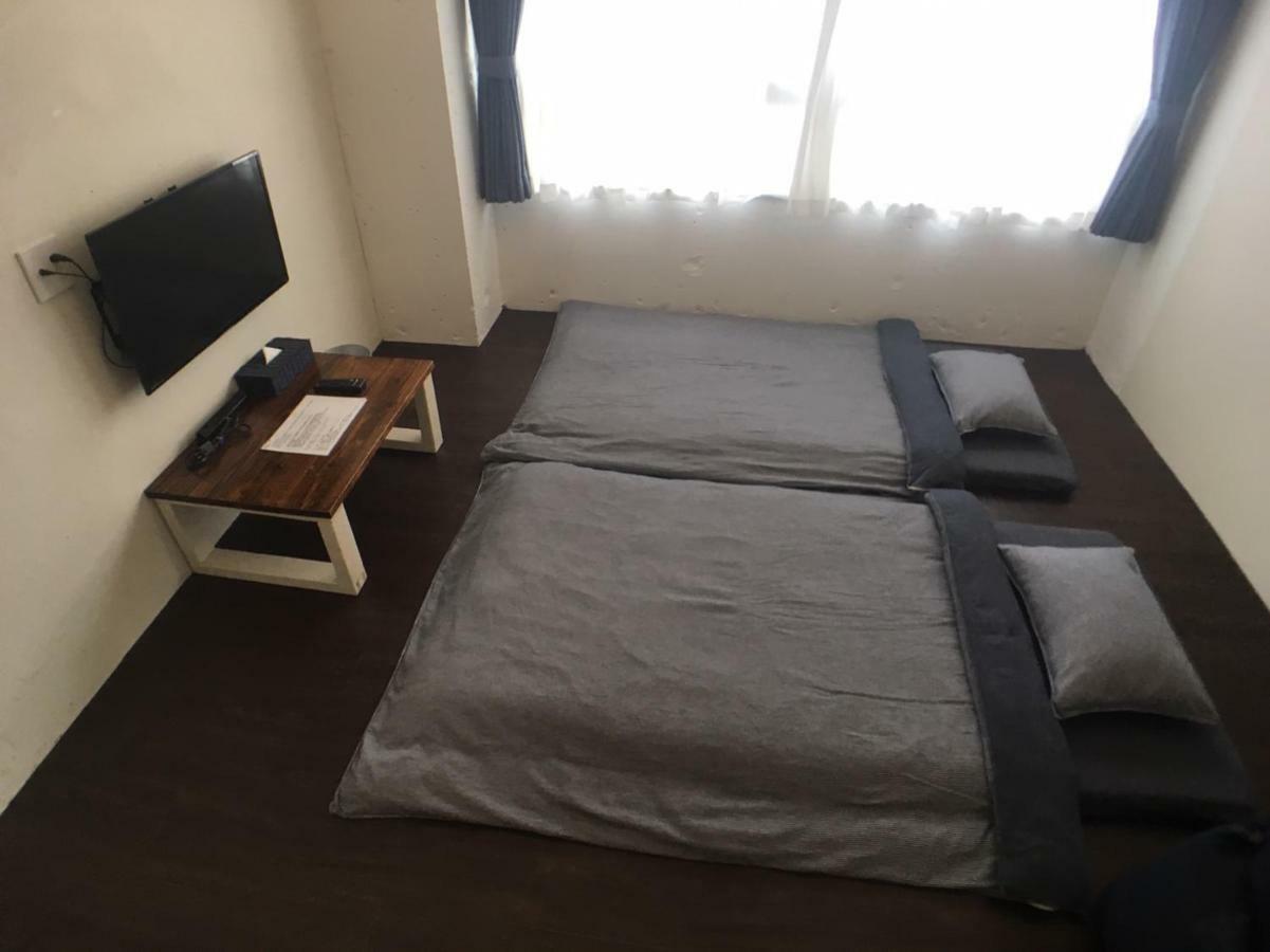אמאמי Guest House Golden Mile Hostel מראה חיצוני תמונה