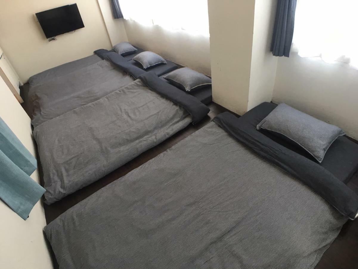אמאמי Guest House Golden Mile Hostel מראה חיצוני תמונה